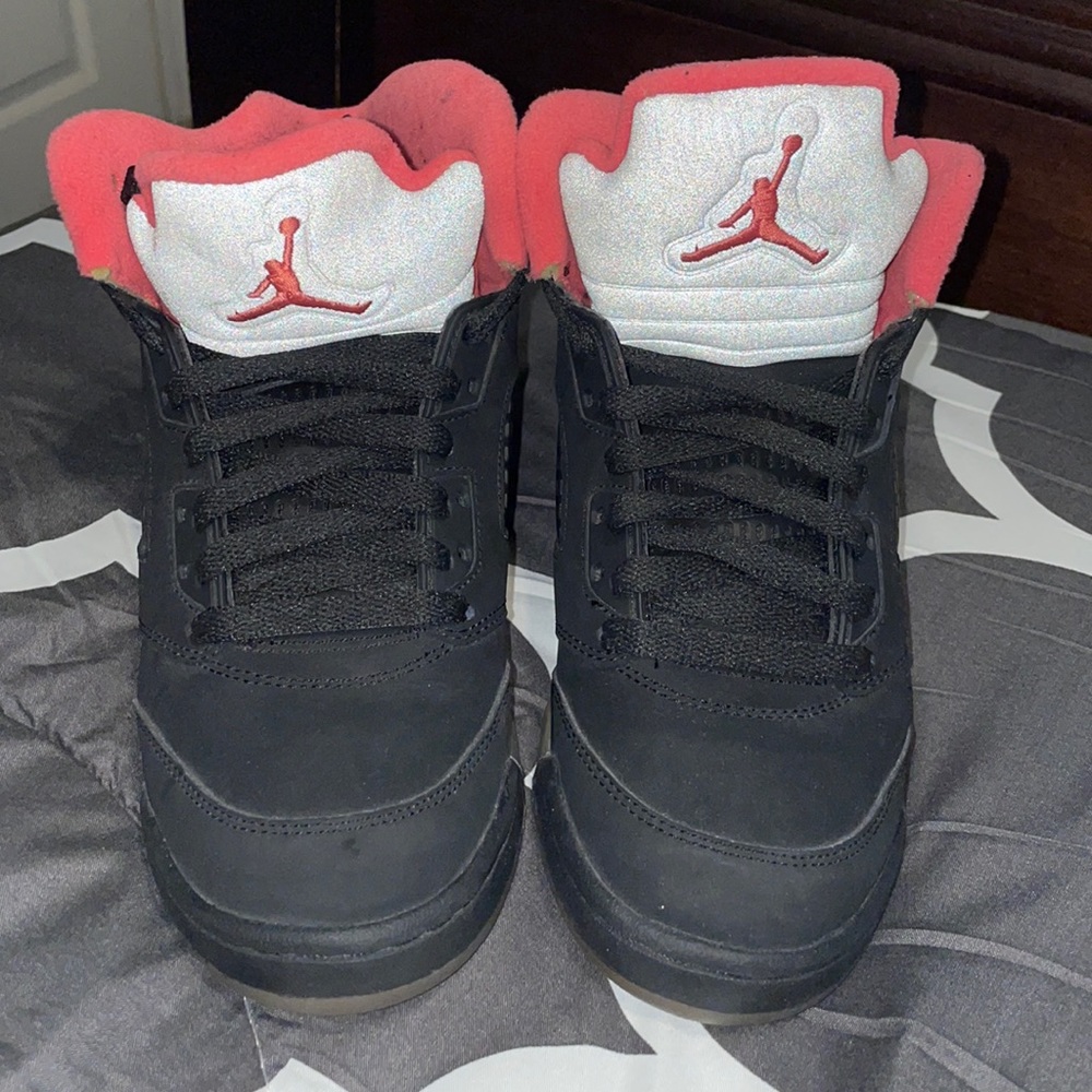 SALMON PINK & BLACK JORDANS